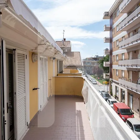 Apartment Homiday - Via Gramsci Giallo Pineto