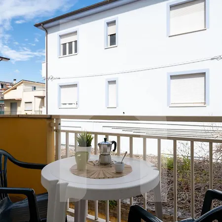 Homiday - Via Gramsci Giallo *