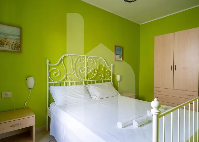 Homiday - Via Gramsci Giallo