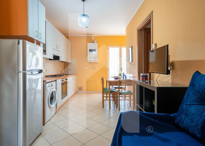 Homiday - Via Gramsci Giallo