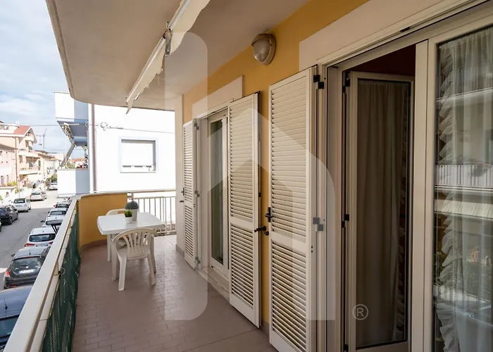 Apartman Homiday - Via Gramsci Giallo Pineto