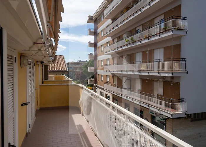 Homiday - Via Gramsci Giallo * ピネート