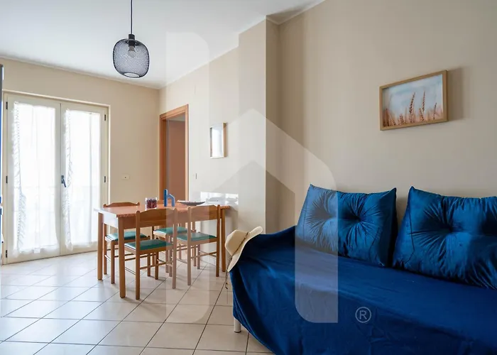 Homiday - Via Gramsci Giallo